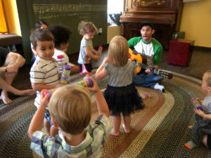 Mister John entertains the children and parents at Philly's best early education music classes in Philadelphia!